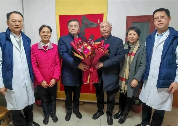 原文配图